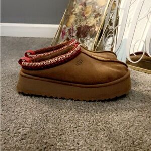 UGG Tazz Suede Platform Clogg slippers